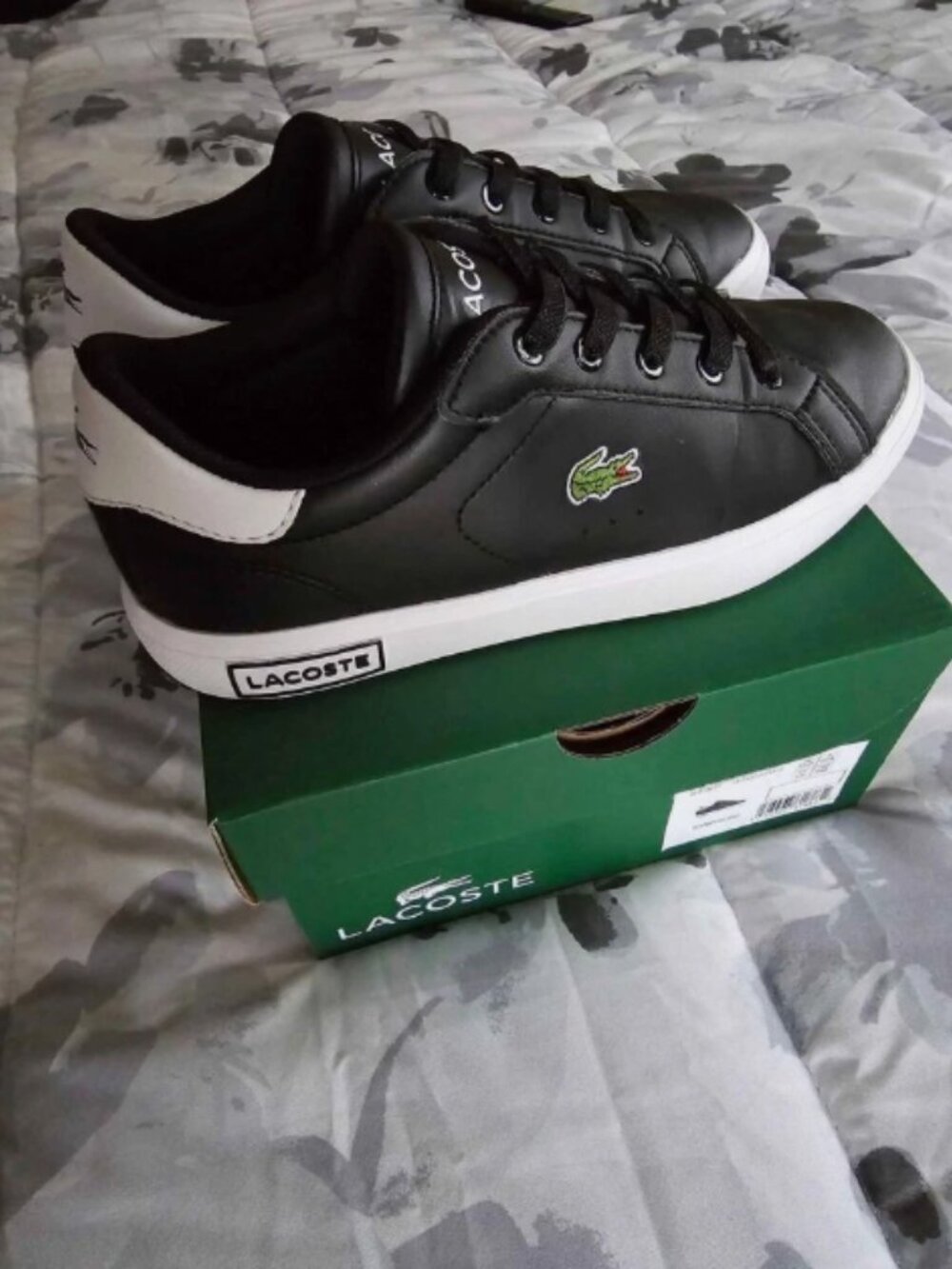 Lacoste Powercourt Casual Sneakers for boys black size 1 Excellent condition - Picture 2 of 9